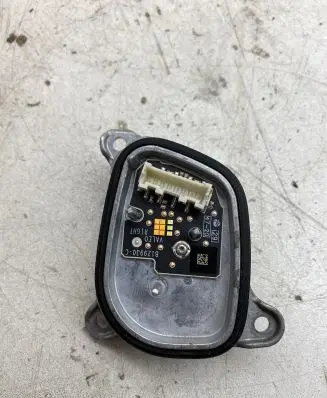 Volkswagen Golf VIII LED ballast control module 5H0998478C 90157100