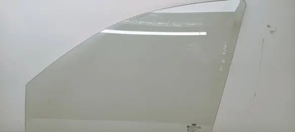 Hyundai Santa Fe Front door window glass four-door 43R000382