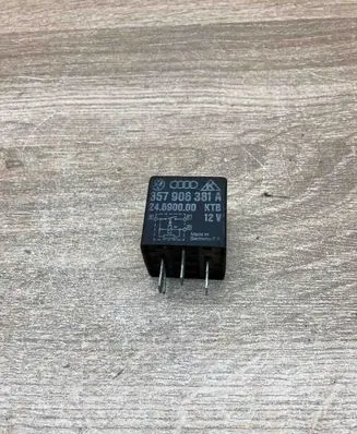 Volkswagen PASSAT B4 Other relay 357906381A