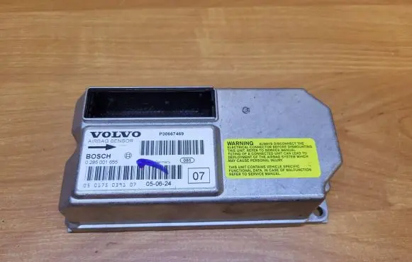 Volvo V70 Airbag control unit/module P30667469