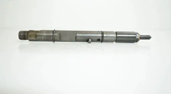 Audi A4 S4 B5 8D Fuel injector 059130201B