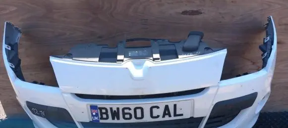 Renault Megane III Front bumper