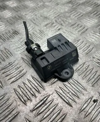 Glow plug pre-heat relay
