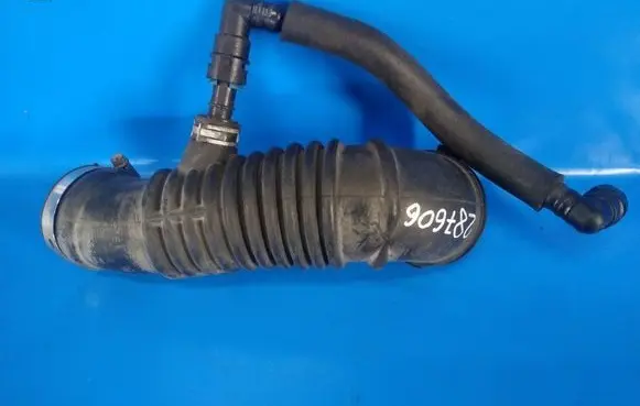 Mazda CX-7 Air intake hose/pipe 