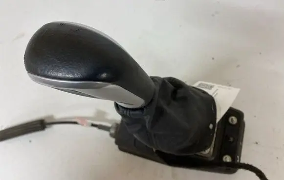 Citroen C5 Gear shifter/selector 9681617780