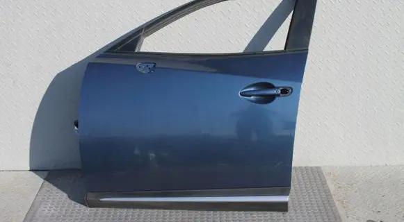 Mazda CX-3 Front door