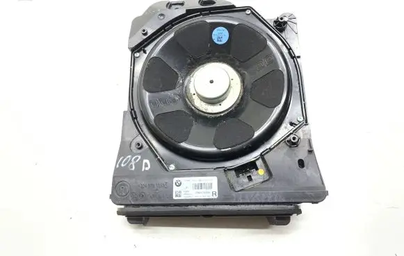 BMW 4 F32 F33 Subwoofer speaker 65139210150 6513921015008