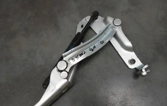 Volkswagen New Beetle Tailgate/trunk strut/damper 1Y0827550F