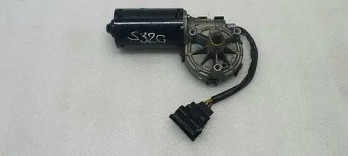 Mercedes-Benz S W220 Front wiper linkage and motor 0390241435