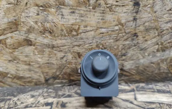 Opel Astra J Wing mirror switch 13271827