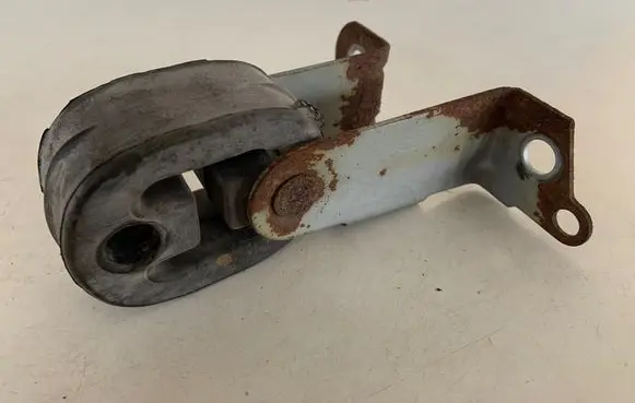 Muffler mount bracket/holder