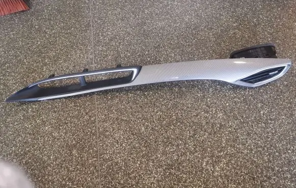 Buick Encore GX I Dashboard glove box trim 42710830 42710832