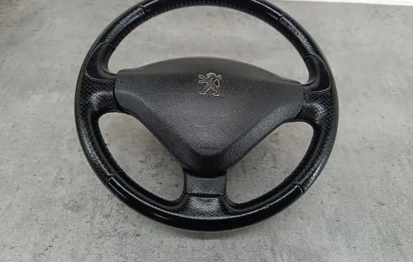 Peugeot 206+ Steering wheel