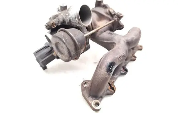 Volkswagen Polo VI Turbo 03C145702B