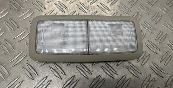 Toyota Avensis T270 Rear seat light 8125005030