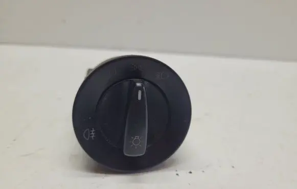 Volkswagen PASSAT B5 Light switch 1C0941531