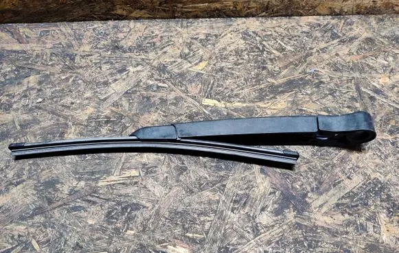 Hyundai i30 Rear wiper blade arm 08393