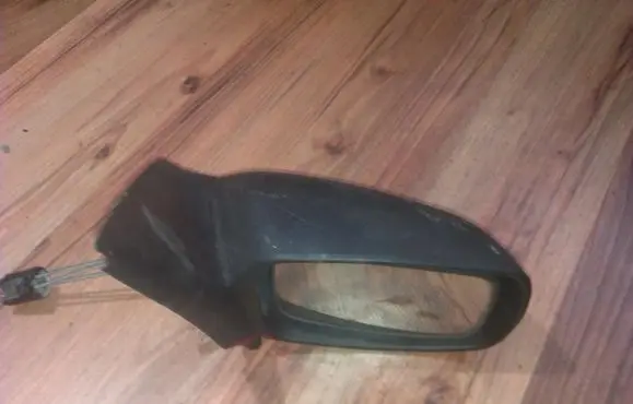 Mazda 121 Front door electric wing mirror