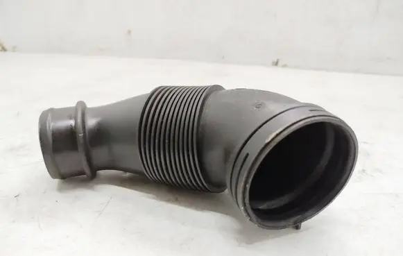 Volkswagen Phaeton Air intake duct part 3D0129615Q