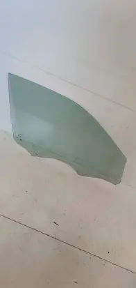 Peugeot 2008 II Front door window glass four-door