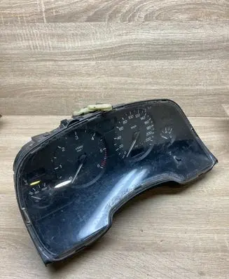 Opel Zafira A Speedometer (instrument cluster) 09228757EJ
