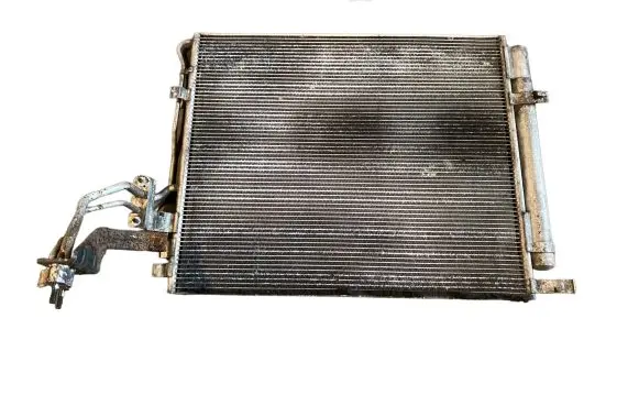 KIA Sorento A/C cooling radiator (condenser)