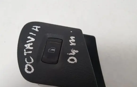 Skoda Octavia Mk1 (1U) Electric window control switch 1U1867186C