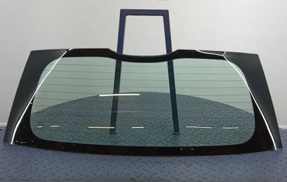 Nissan Note (E11) Rear windscreen/windshield window 