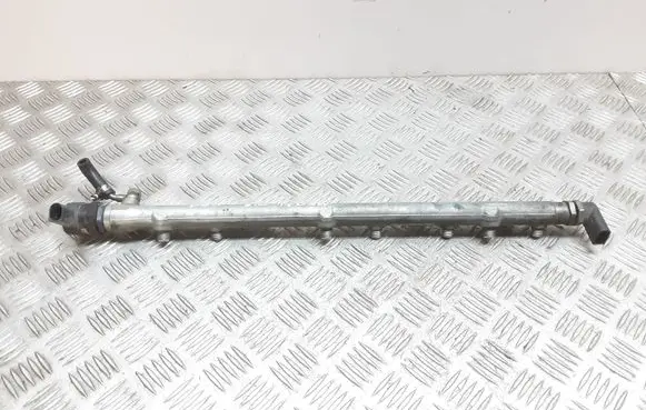 BMW 5 E60 E61 Fuel main line pipe 0445216015