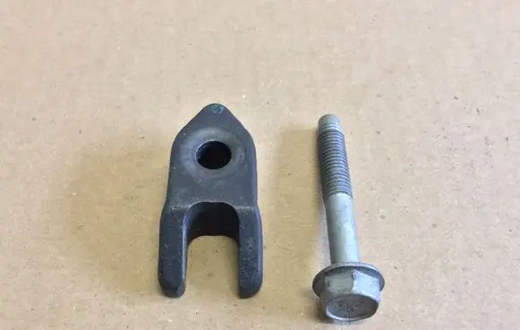 Chevrolet Cruze Fuel Injector clamp holder 761