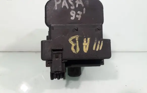 Volkswagen PASSAT B5 ABS Pump 8E0614111AB