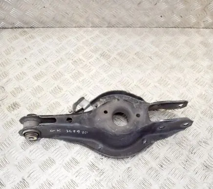 BMW 4 F32 F33 Rear upper control arm/wishbone 6867540