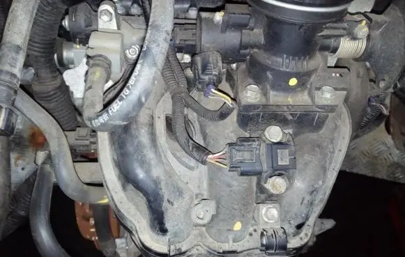 Citroen C1 Intake manifold