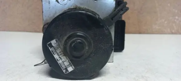 Volvo V70 ABS Pump 9496942