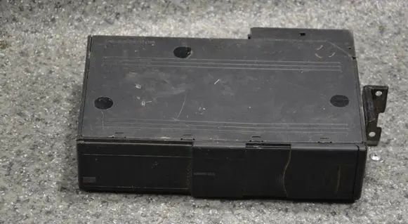 BMW 5 E39 CD/DVD changer 6913388 020258