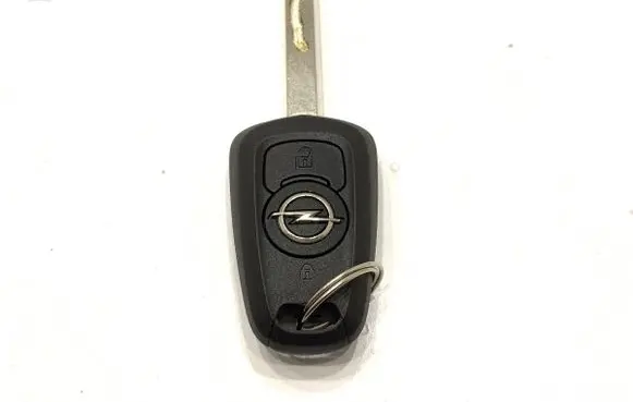 Opel Astra K Ignition key/card 