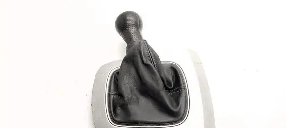 Audi Q3 8U Gear lever shifter trim leather/knob 8U0864261P