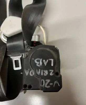 Volkswagen Caddy Front seatbelt 2K0857806E 65710 34074354