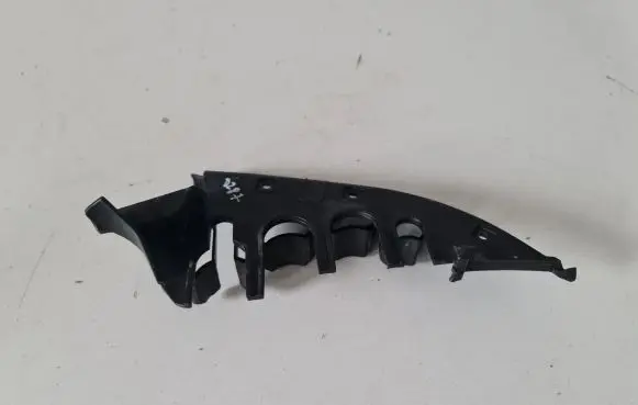 BMW X6 F16 Other engine bay part 7571276
