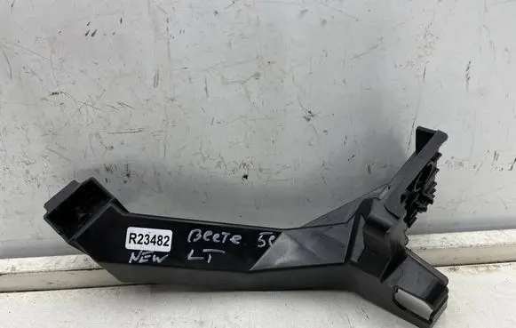 Volkswagen Beetle A5 Rear bumper mounting bracket 5C5807131