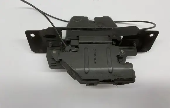 Land Rover Range Rover L322 Tailgate/trunk/boot lock/catch/latch 70651139 8408492