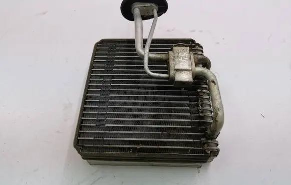 Air conditioning (A/C) radiator (interior)