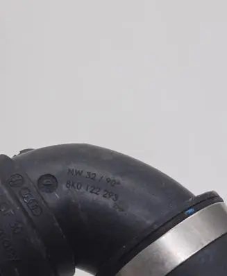 Engine coolant pipe/hose