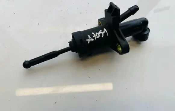 Clutch master cylinder