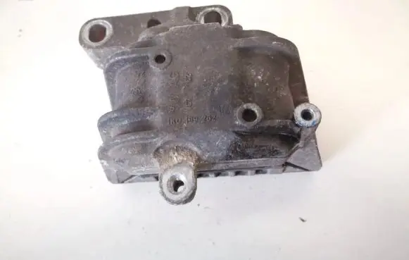 Volkswagen Golf V Engine mount bracket 1k0199262ba