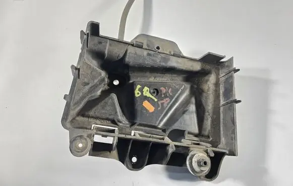 Volkswagen Polo V 6R Battery box tray 6Q0915331D
