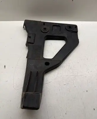 Audi A6 S6 C6 4F Front bumper mounting bracket 4F0807227 13672