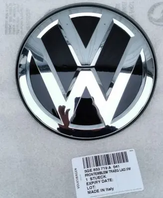 Volkswagen e-Golf Manufacturer badge logo/emblem 5GE853719A-BAX