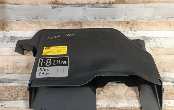 Ford Focus Engine cover (trim) XS406C646B