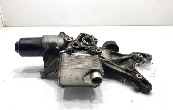 Audi A3 S3 8V Oil filter mounting bracket 06L903143D